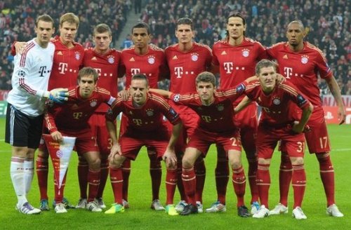 曼联错失良机，西汉姆联打击与英超联赛影响（曼联挥霍良机，西汉姆重击引发英超格局震荡）